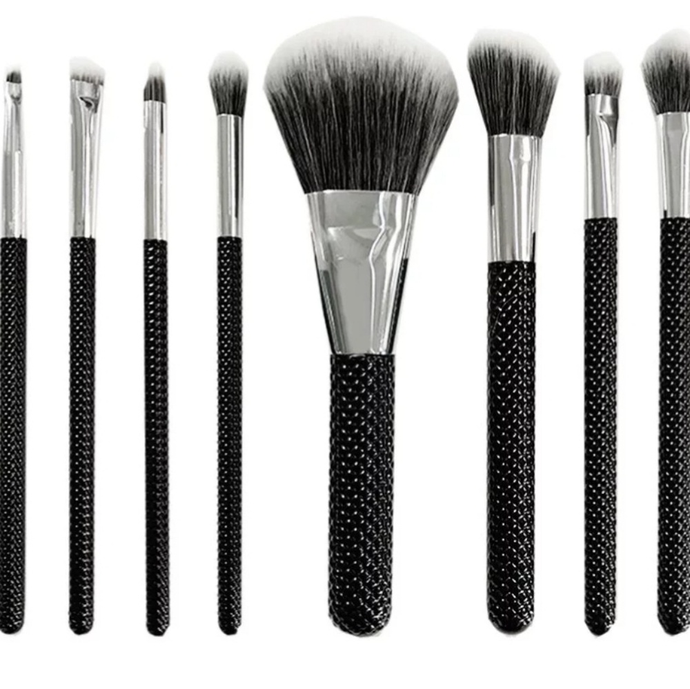 Moda Studio 8 Piece Brush Set